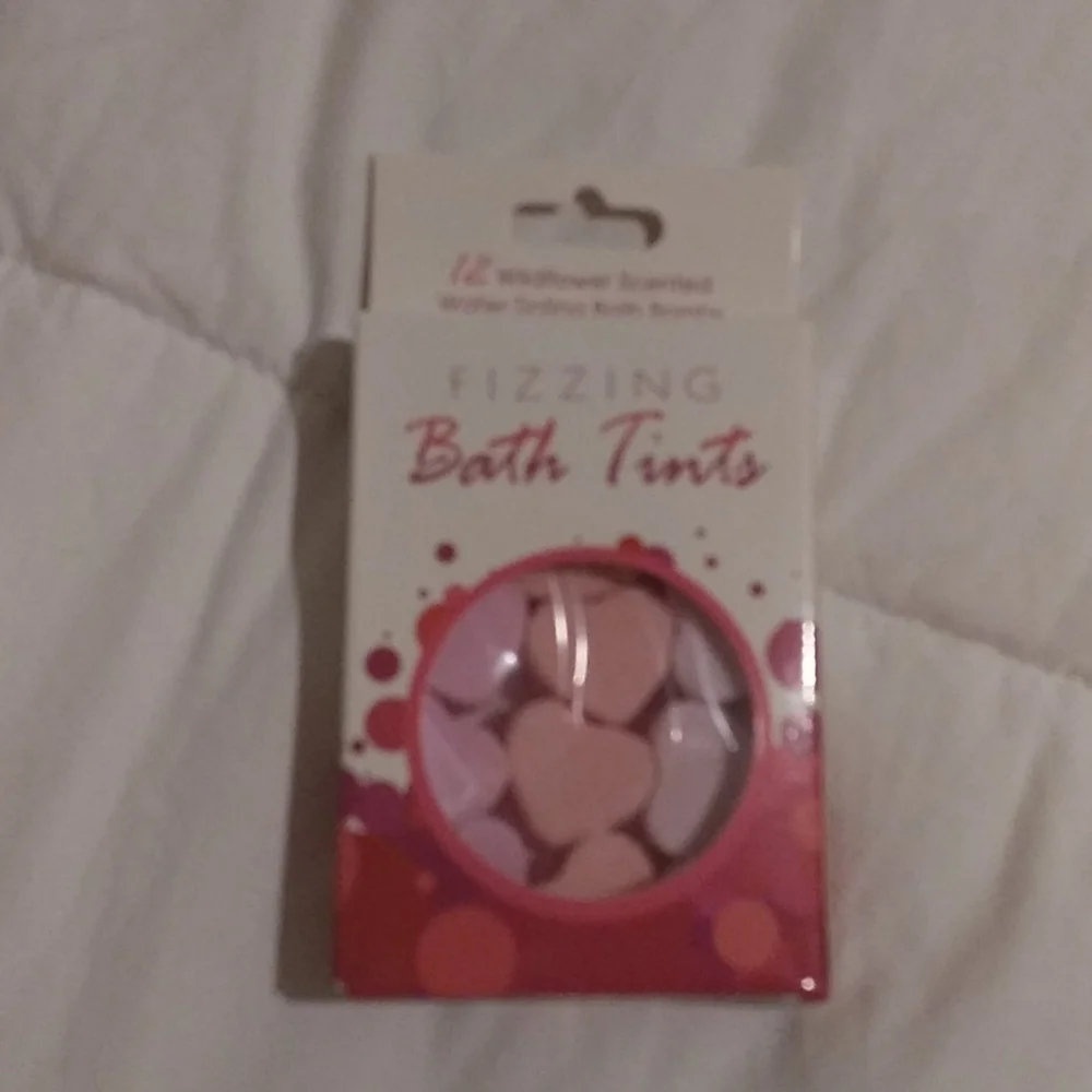 Isaac Mizrahi add romance